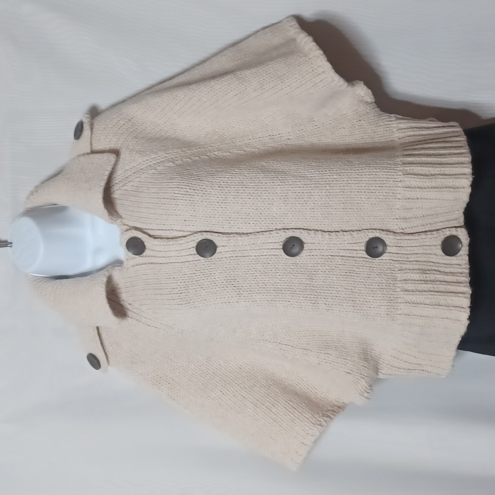 CREAM Wool Blend Knit Cape Style Chunky Sweater. Size M
